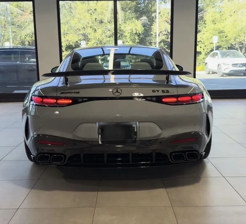 Mercedes-AMG GT 63 PRO 4MATIC+ 2026 2 Mercedes-AMG GT 63 PRO 4MATIC+ 2026 2