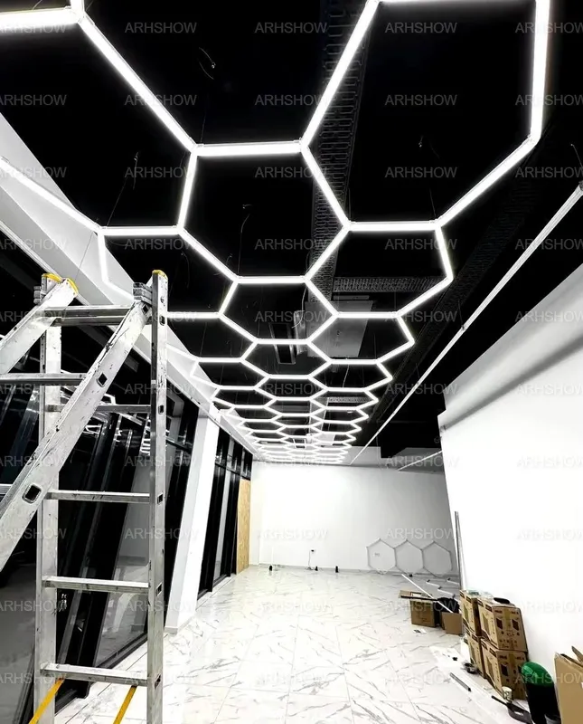Монтаж LED освещения соты в любых помещениях — фото 1 Монтаж LED освещения соты в любых помещениях — фото 1