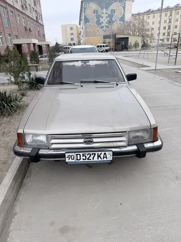 Ford Granada 2.8 — фото 1