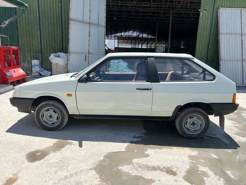 Lada 2108 xechbek 1987 yil