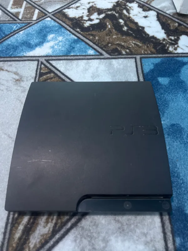 PS3 silim 10 tadan oshiq oyin bor 8 ta jostik — фото 1