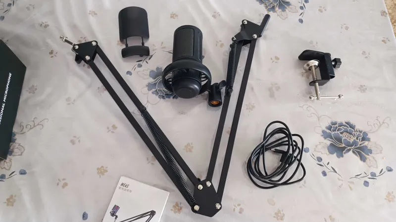 Shoshilinch! Kompyuter uchun RGB Mikrafon ikkitalik Petlichka SOVGʻA 2 Shoshilinch! Kompyuter uchun RGB Mikrafon ikkitalik Petlichka SOVGʻA 2