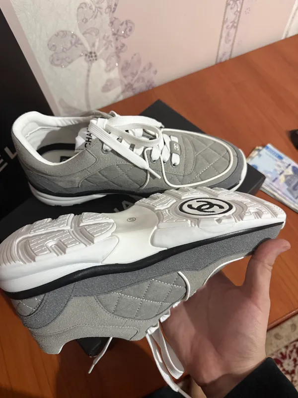 Кроссовка от бренда Chanel — фото 2