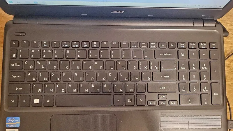 ACER E1-570, Core i3-3217U, 4/500 — фото 1