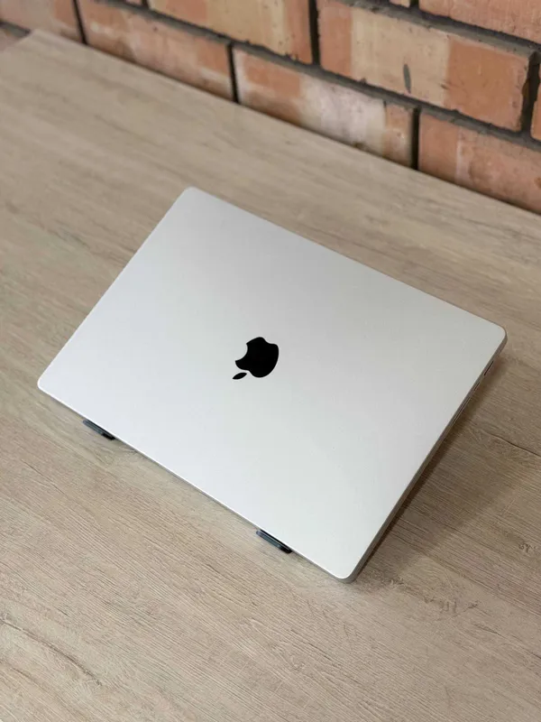 Macbook pro M4 pro (16inch) Silver — фото 2