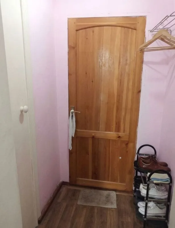 1/3/4, 27 m2. g‘ishtli, balkon 1.5×3. TTZ 1 sotiladi. 5