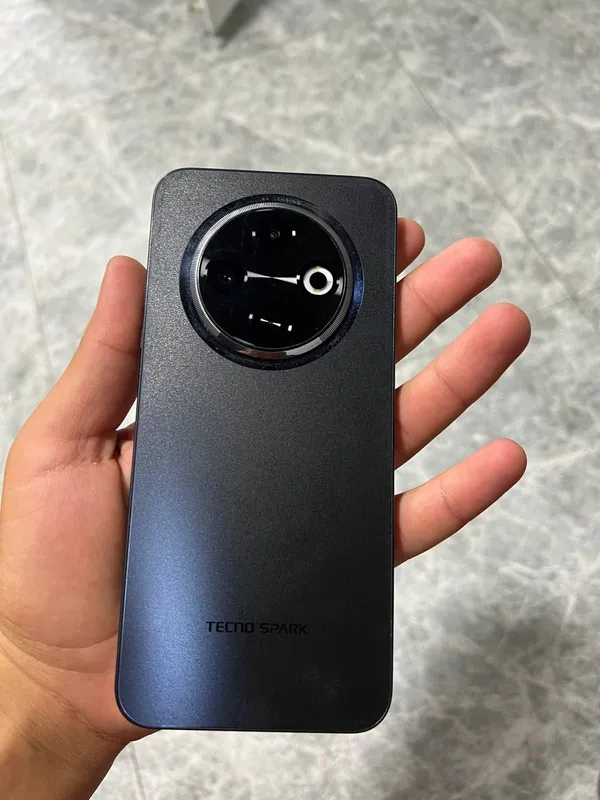 texno Spark 30 c 1