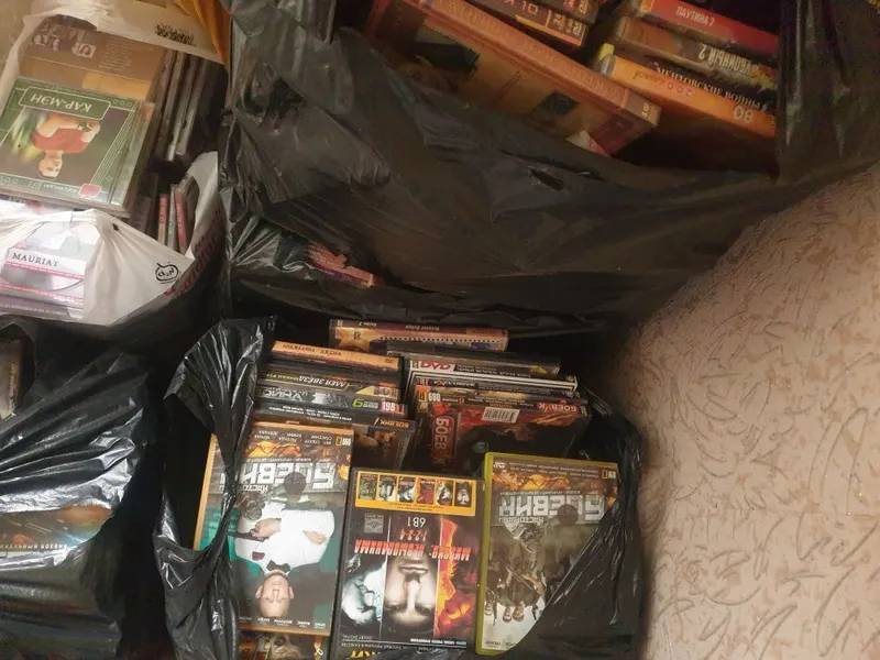Продаются 2 DVD +500дисков ,фильмы+музыка — фото 5