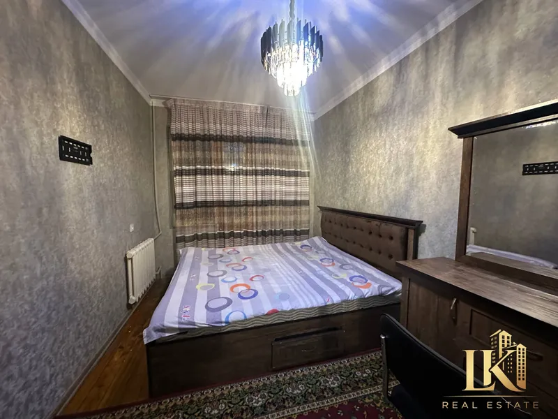 Продаётся 4-комнатная квартира, 89 м², 3/4, Мирабадский район 4