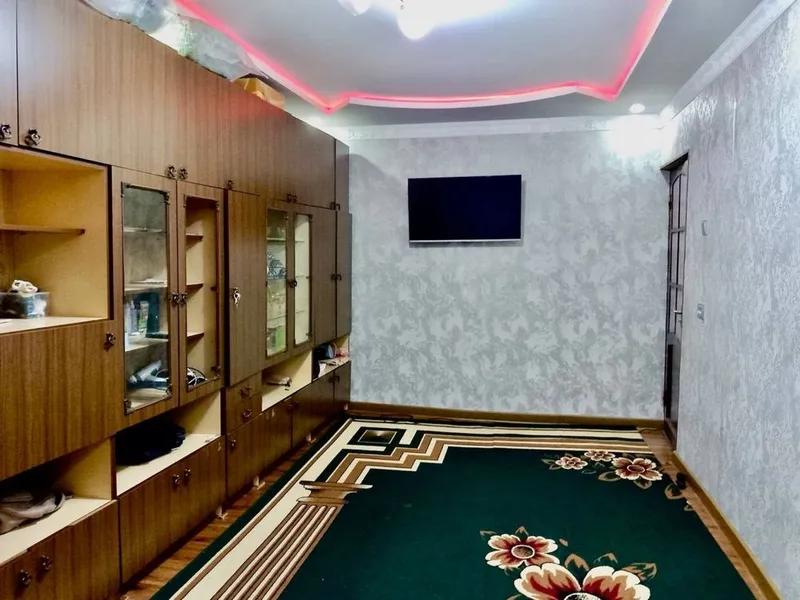 Продаётся 3 ком в 8 микрорайоне — фото 1