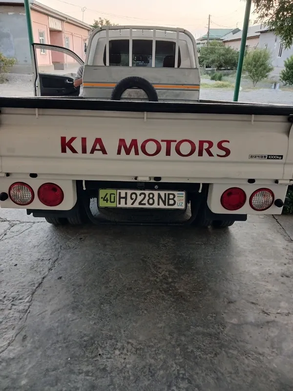 Kia Bongo holati ideal 2 Kia Bongo holati ideal 2