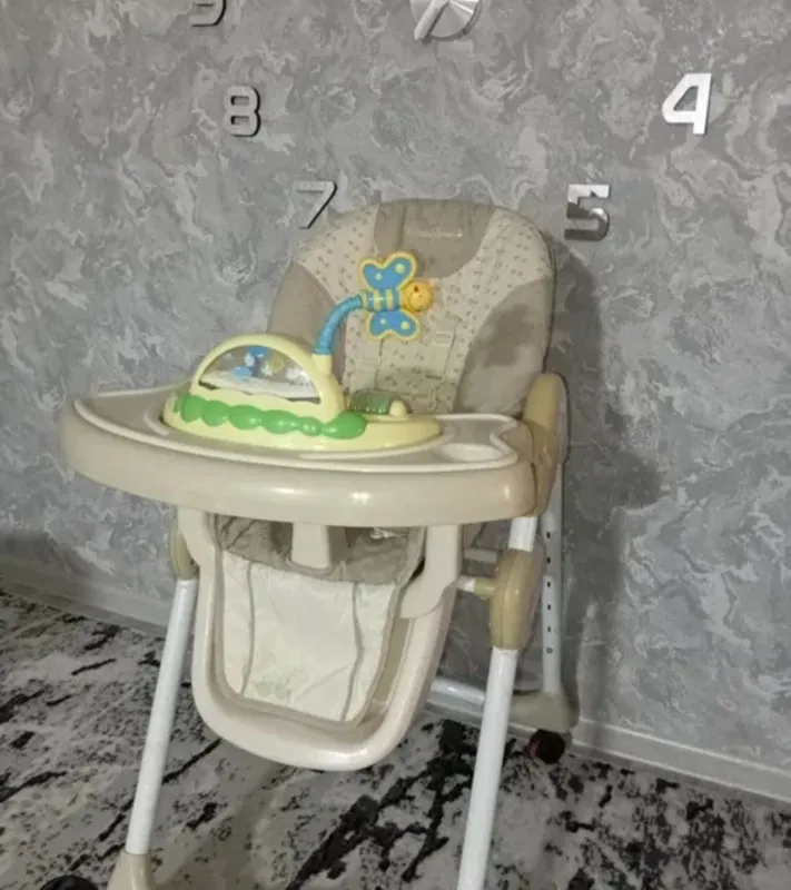 Стульчик для кормления
