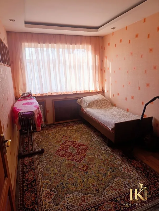 Продаётся уютная 3-комнатная квартира с ремонтом, полностью меблированная, в кирпичном доме — фото 6