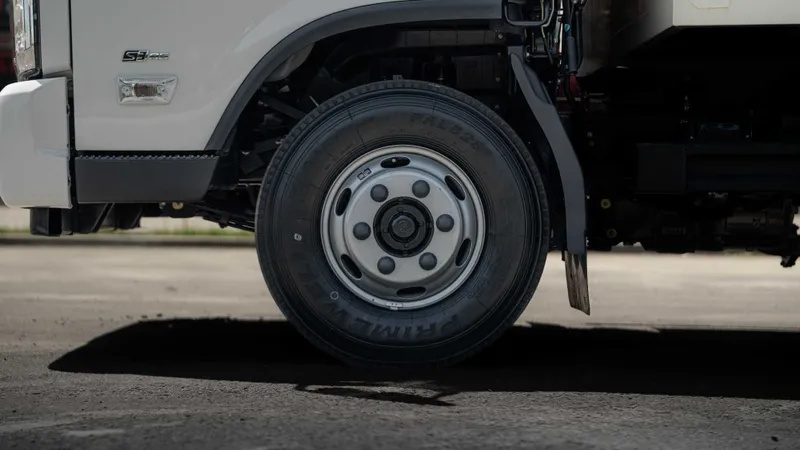 FOTON AUMARK S Цельнометаллический фургон 5 FOTON AUMARK S Цельнометаллический фургон 5