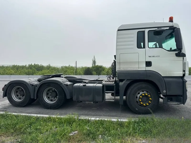 MAN тягач 26.400 сотилади 2 MAN тягач 26.400 сотилади 2