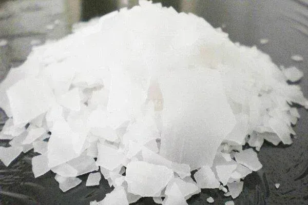 Каустическая сода чешуированная_ALVINA L CHEMICAL — фото 1