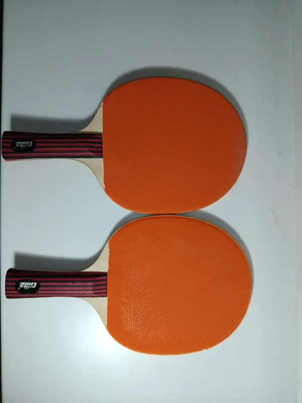 Tennis raketka sotiladi 1