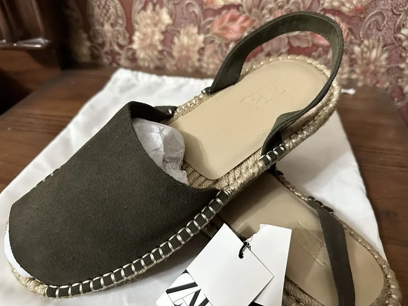 Кожаные НОВЫЕ босоножки ZARA 42 размера — фото 2