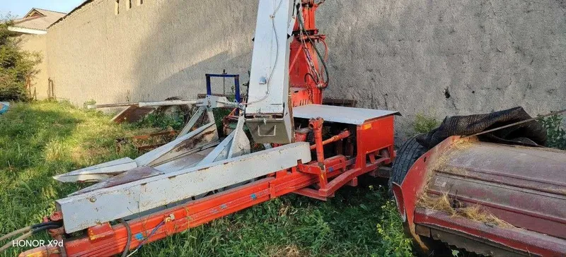 Kipi 2.4 sotiladi 9talik pichoqda 6