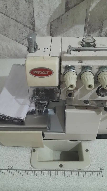 tikuv mashinasi sotiladi overlok holati zur 2 tikuv mashinasi sotiladi overlok holati zur 2