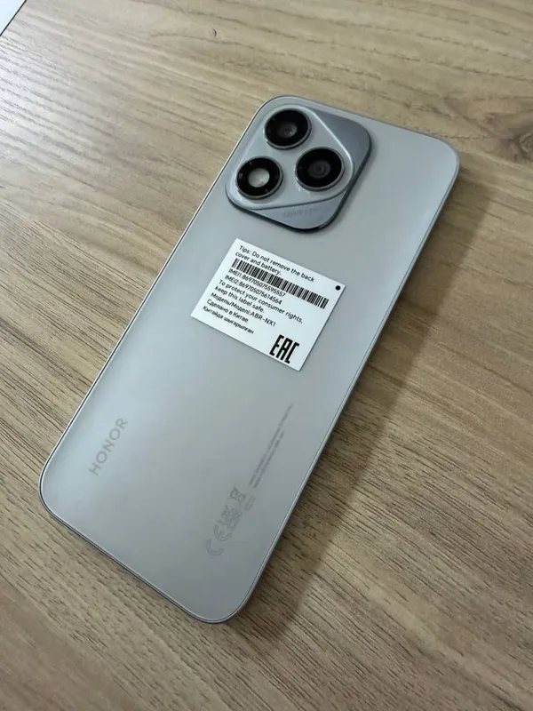 Honor 400 Lite. 8-256 g