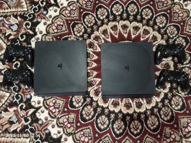 PlayStation 4 PlayStation 3 — фото 1