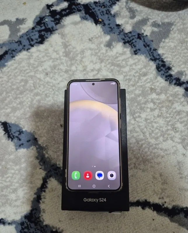 Продаётся Samsung S24 2