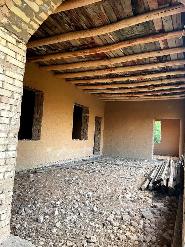 Hovli sotiladi narx kelishilinadi 4 Hovli sotiladi narx kelishilinadi 4