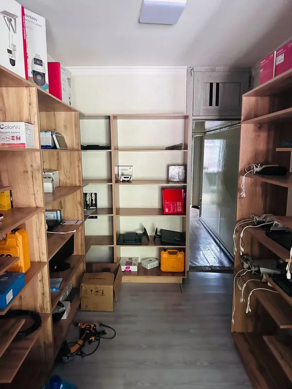 Ofis uchun 3 xonali kvartira sotiladi 3 Ofis uchun 3 xonali kvartira sotiladi 3
