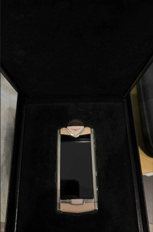 Vertu constellation Touch