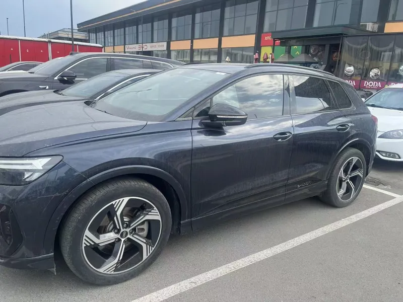 Audi Q4 40 e-tron(2024) 2