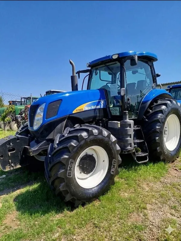 New Holland T7060 traktor sotiladi – 2021 yil, 213 ot kuchi