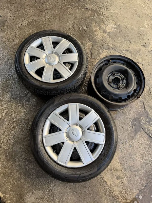 Lasetti balon diakasi bilan birga r15 1