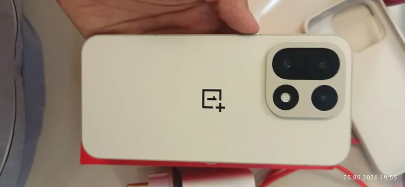 Oneplus 15 почти новый 12/256 — фото 3