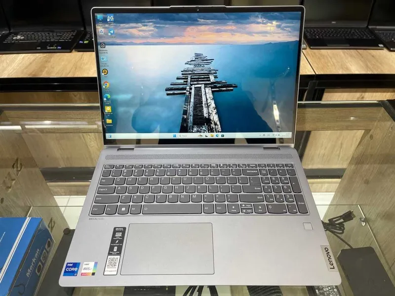 Lenovo IdeaPad Flex 5 16RU8 Core i7-1355U, 16 GB tezkor xotira, 512 GB SSD 1 Lenovo IdeaPad Flex 5 16RU8 Core i7-1355U, 16 GB tezkor xotira, 512 GB SSD 1