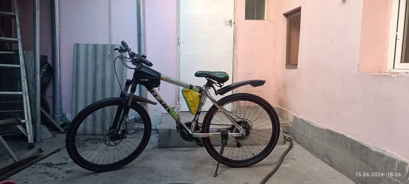 26" velosiped sotiladi