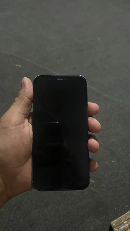 Экран iPhone 12 заменён на более хороший, Face ID и True Tone работают 2 Экран iPhone 12 заменён на более хороший, Face ID и True Tone работают 2