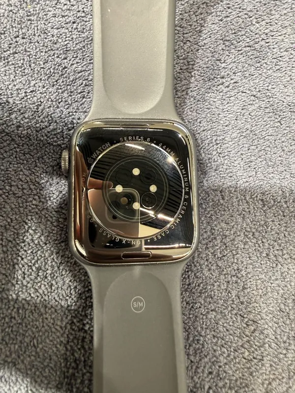 Apple wacht 6 44mm — фото 2