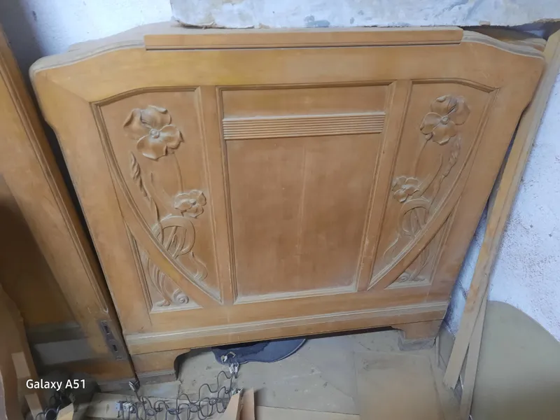 Продаются  Антикварные кровати. В количестве 2 шт