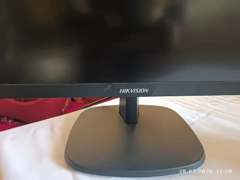 Hikvision монитор для систем наблюдения