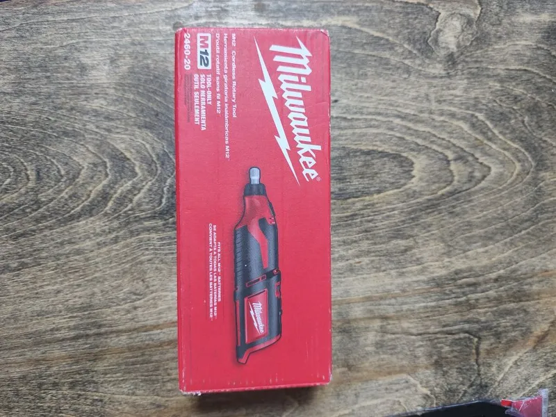 Milwaukee m 12 гравёр! 2