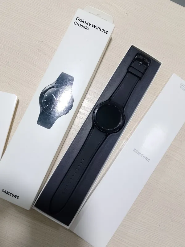 Срочно! Смарт-часы Samsung Galaxy Watch 4 Classic — фото 1