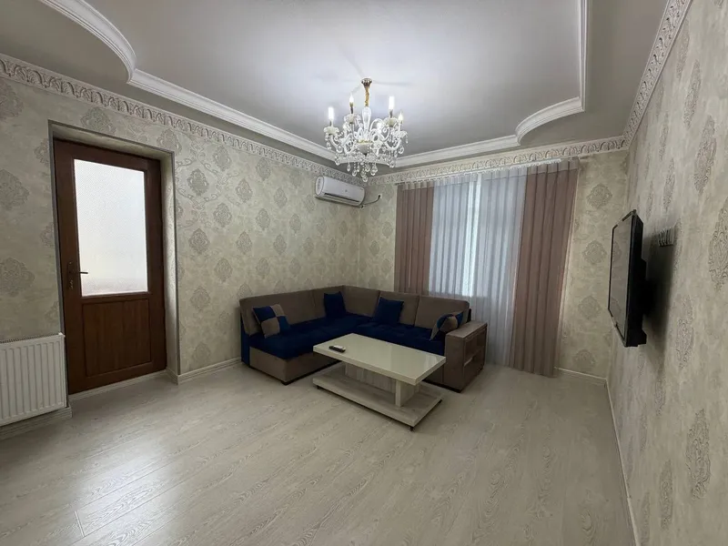 Продаётся 2-комнатная квартира (евроремонт), частично с обстановкой — фото 6