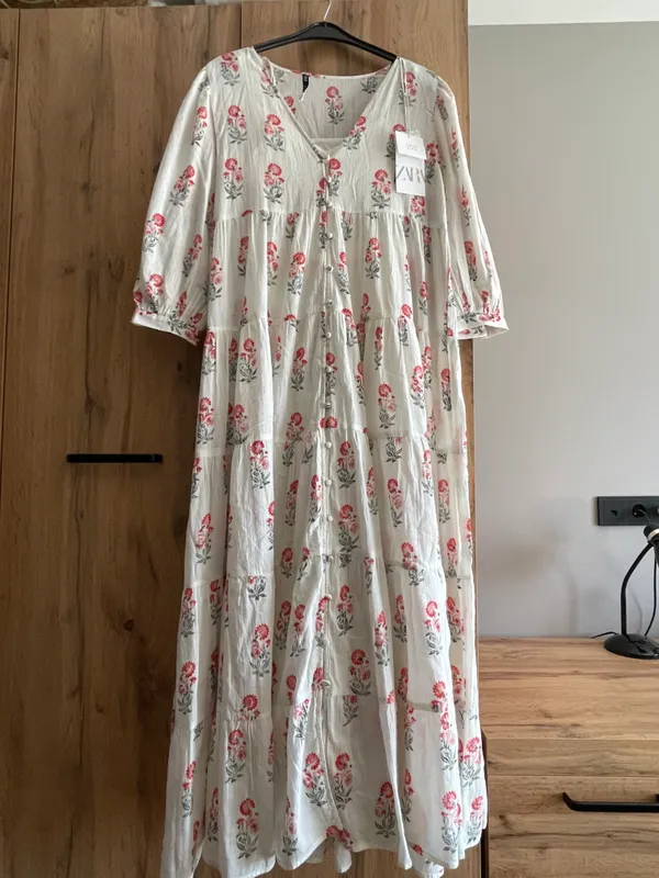 Платье Zara