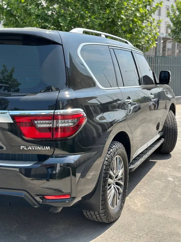 Nissan Patrol SE Platinum