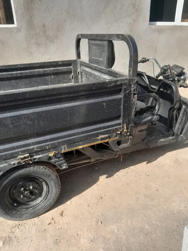 Скутер Bobo Motors Tank 1T 3 Скутер Bobo Motors Tank 1T 3