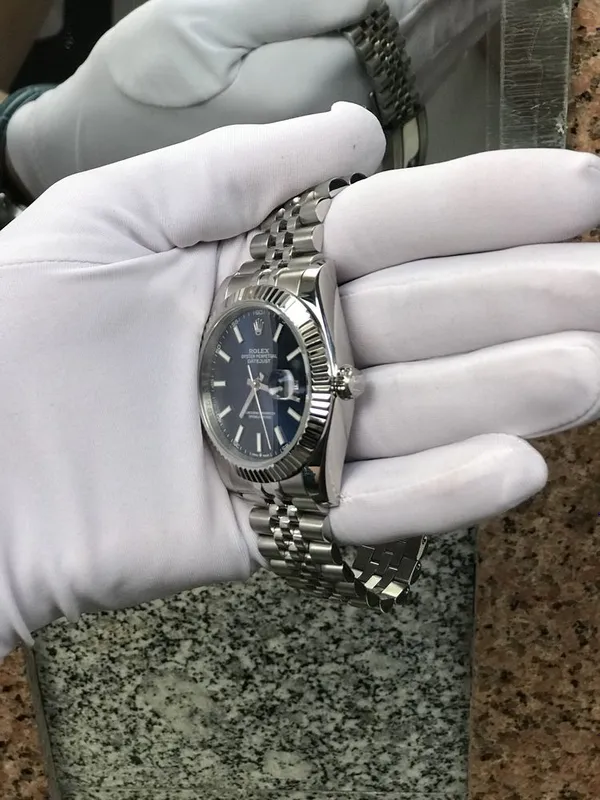 Rolex soati sotiladi 3