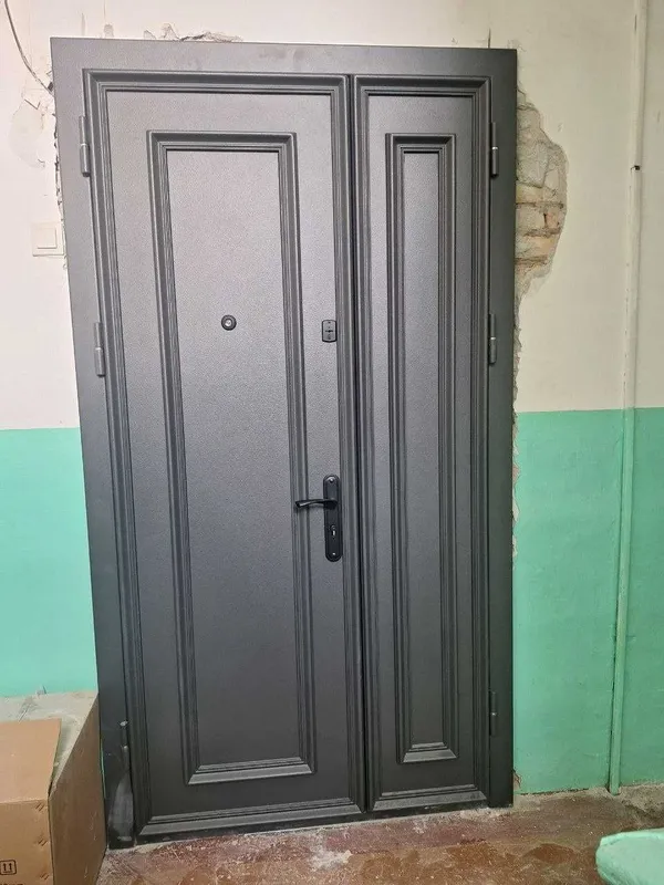 Temir eshiklar va 8 Temir eshiklar va 8