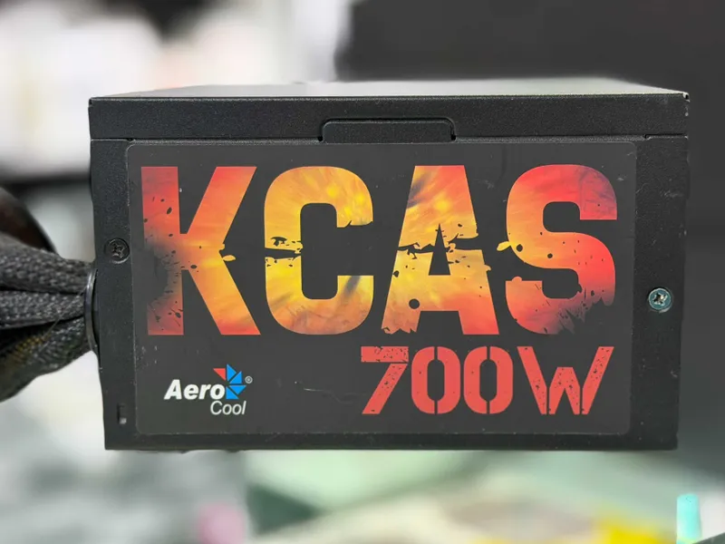 Aerocool KCAS 700W Blok pitaniya pc power supply — фото 3