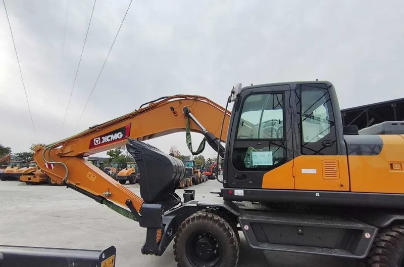 XCMG G'ildirakli ekskavator XE210WD 2 XCMG G'ildirakli ekskavator XE210WD 2